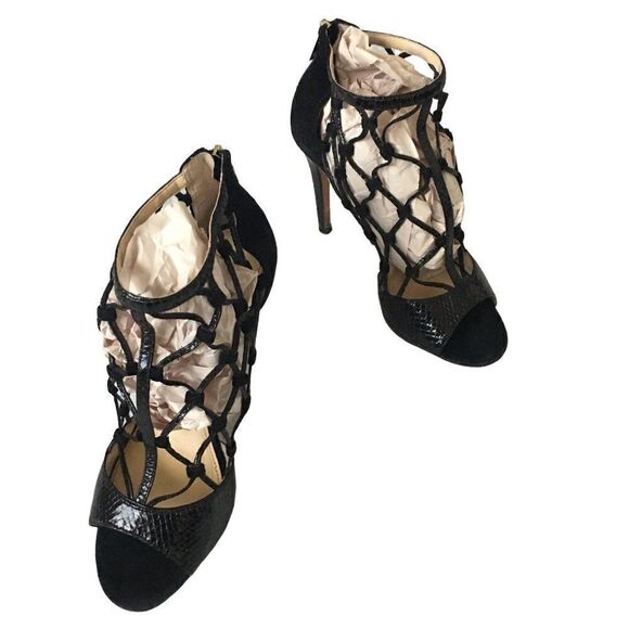 Ivanka Trump caged heels - Picture 10 of 11